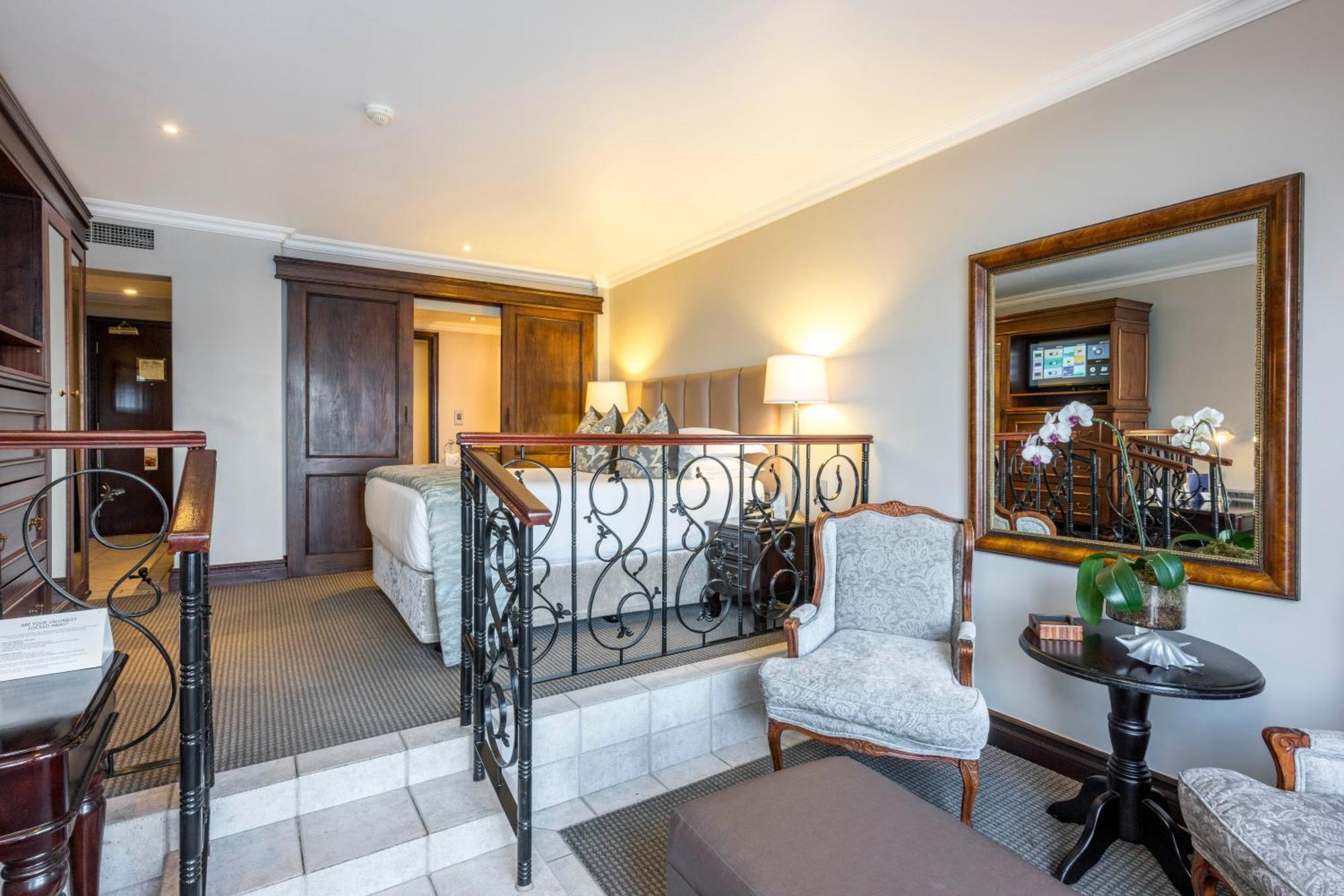 เบเวอร์ลี ฮิลล์ Hotel เดอร์บัน ภายนอก รูปภาพ A suite at the Cape Heritage