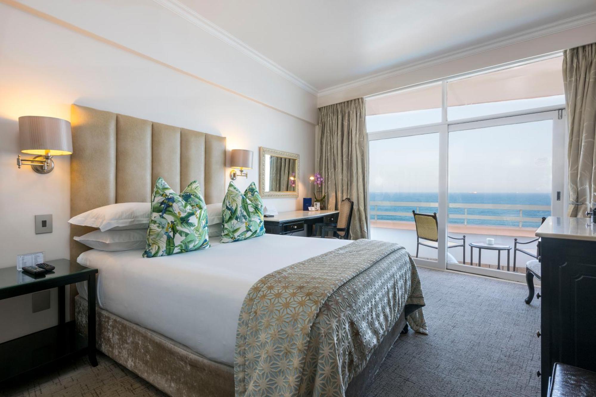 เบเวอร์ลี ฮิลล์ Hotel เดอร์บัน ภายนอก รูปภาพ A room at the Oyster Box