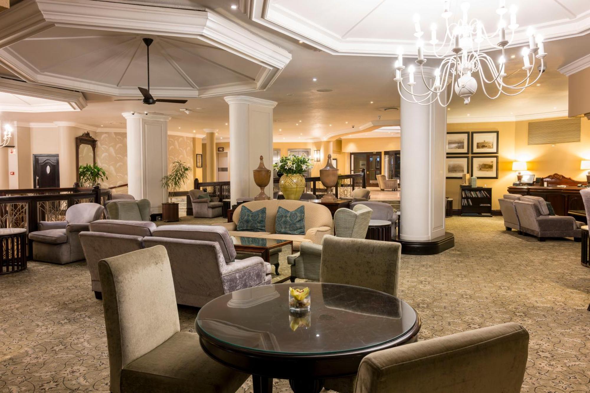 เบเวอร์ลี ฮิลล์ Hotel เดอร์บัน ภายนอก รูปภาพ The interior of the hotel